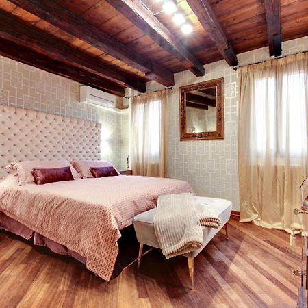 Ca Dei Zoti3 With Luggage Room Венеция Екстериор снимка