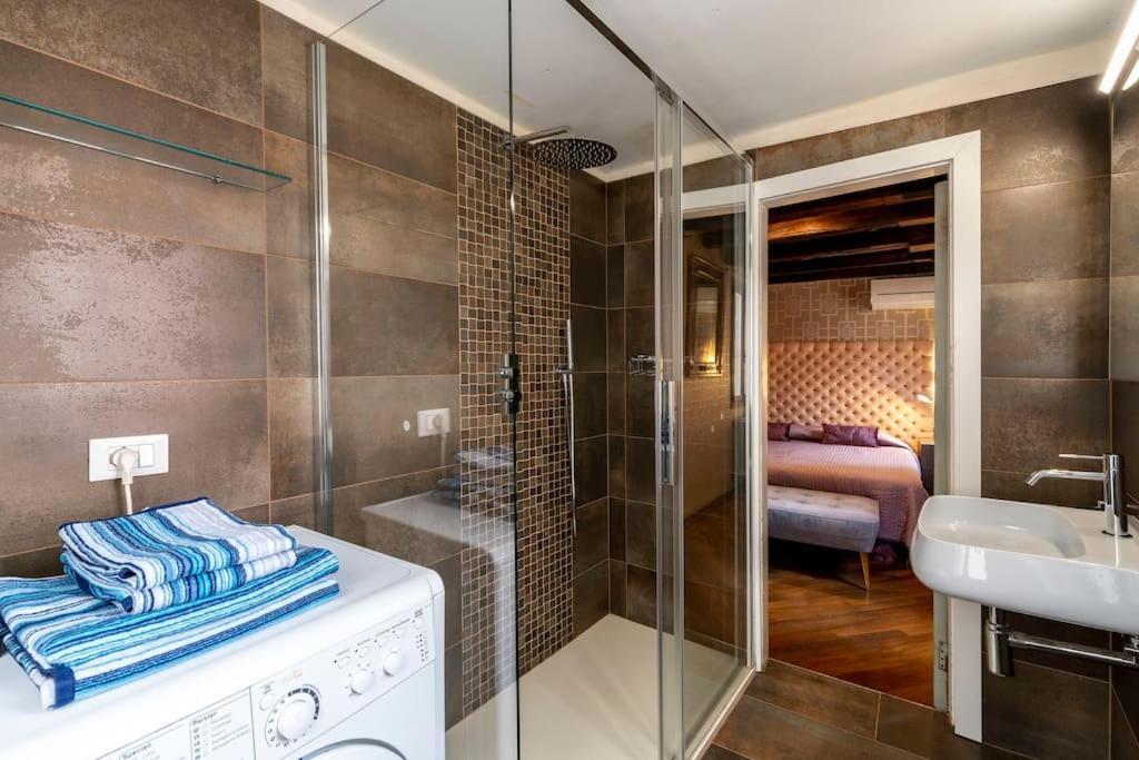 Ca Dei Zoti3 With Luggage Room Венеция Екстериор снимка