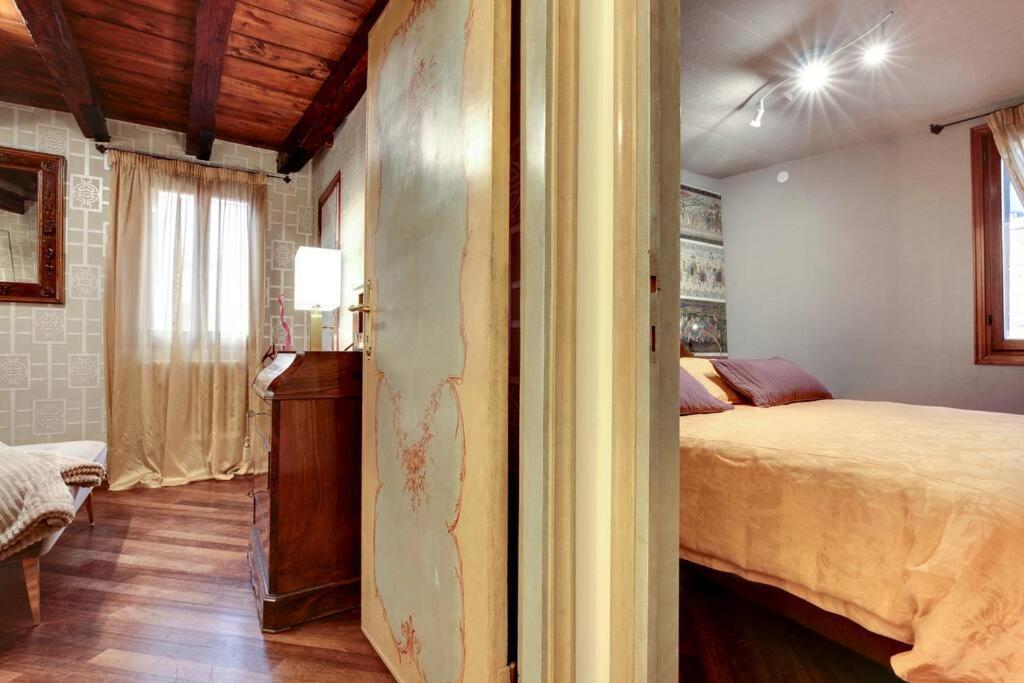 Ca Dei Zoti3 With Luggage Room Венеция Екстериор снимка
